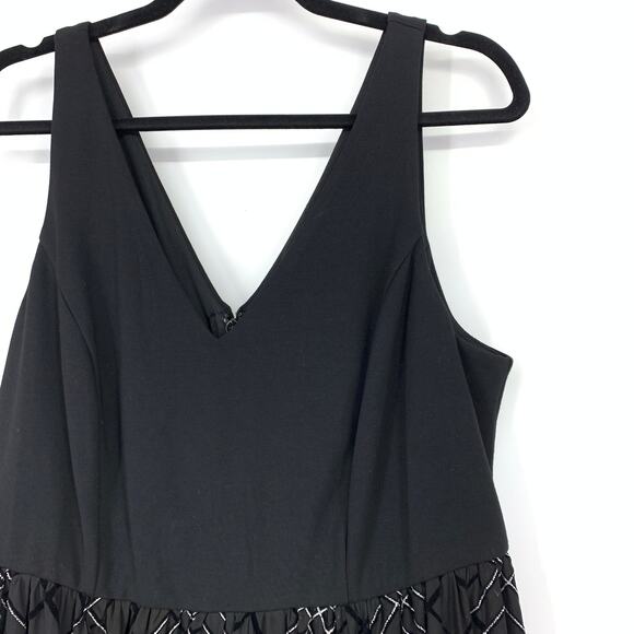 Torrid Dress Womens 14 Black Ponte & Mesh Silver Tone Glitter Plaid Midi NWT - Picture 5 of 10